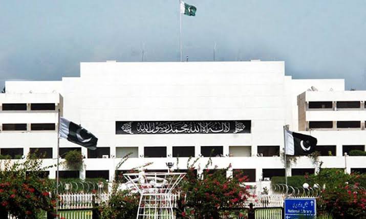 man-posing-as-grade-17-national-assembly-officer-nabbed