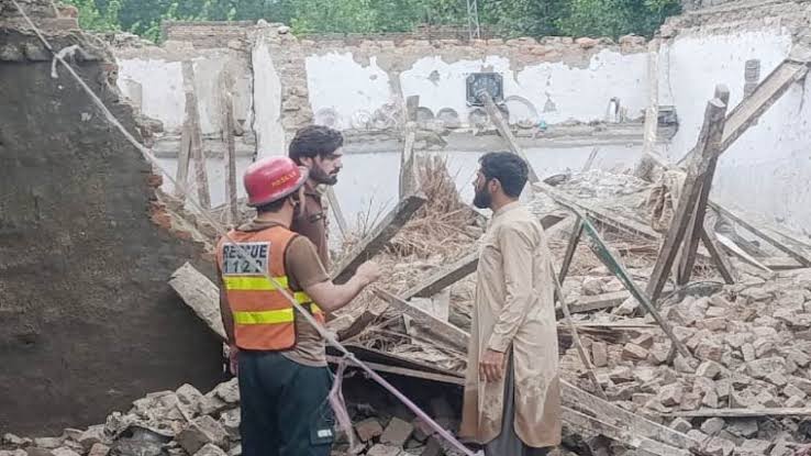 two-children-killed-as-roof-collapses-during-heavy-rain-in-khybers-bara