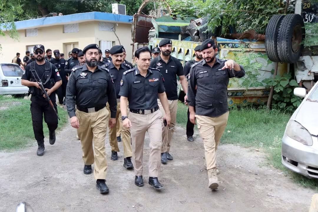 police-launch-probe-after-attack-on-ccpos-pro-in-peshawar