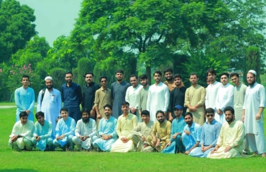 our-degrees-may-become-worthless-afghan-refugee-graduates-in-pakistan-struggle-to-get-educational-documents-attested