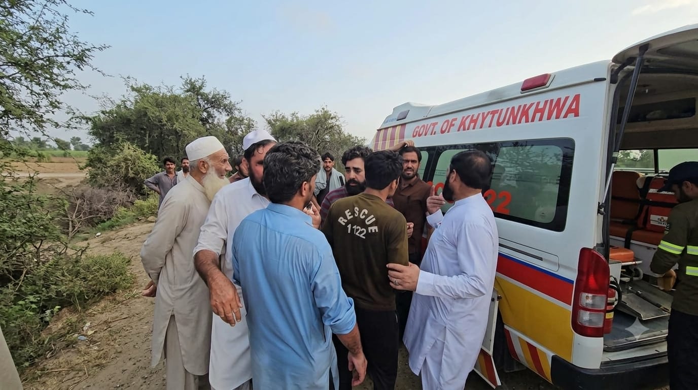 driver-sacrifices-his-life-to-save-teen-swept-away-in-panjkora-river