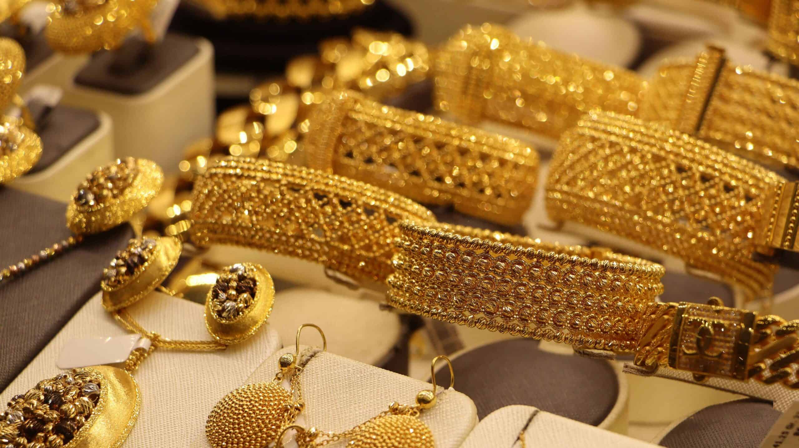 gold-prices-see-major-increase-in-pakistan