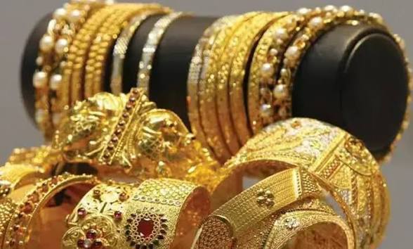 pakistans-gold-market-sees-another-major-jump