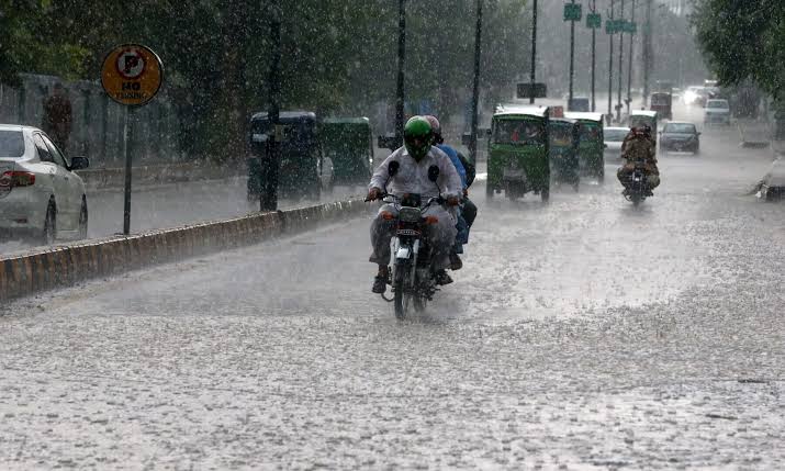 kp-under-rain-alert-as-pdma-warns-of-flood-and-landslide-risks
