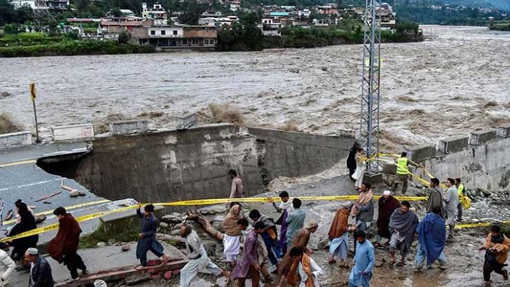 kp-launches-pakistans-first-sub-national-disaster-risk-reduction-policy