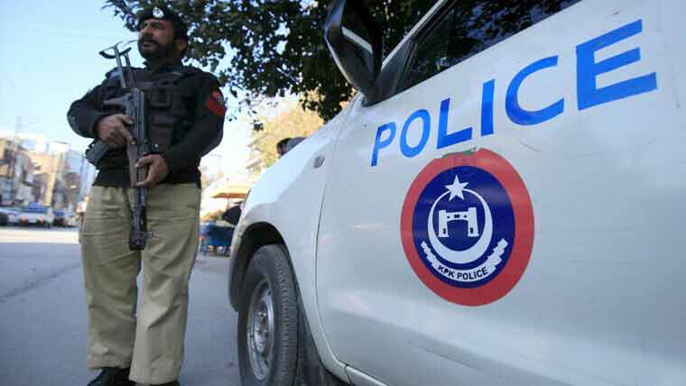 highway-police-van-comes-under-fire-in-di-khan-constable-martyred