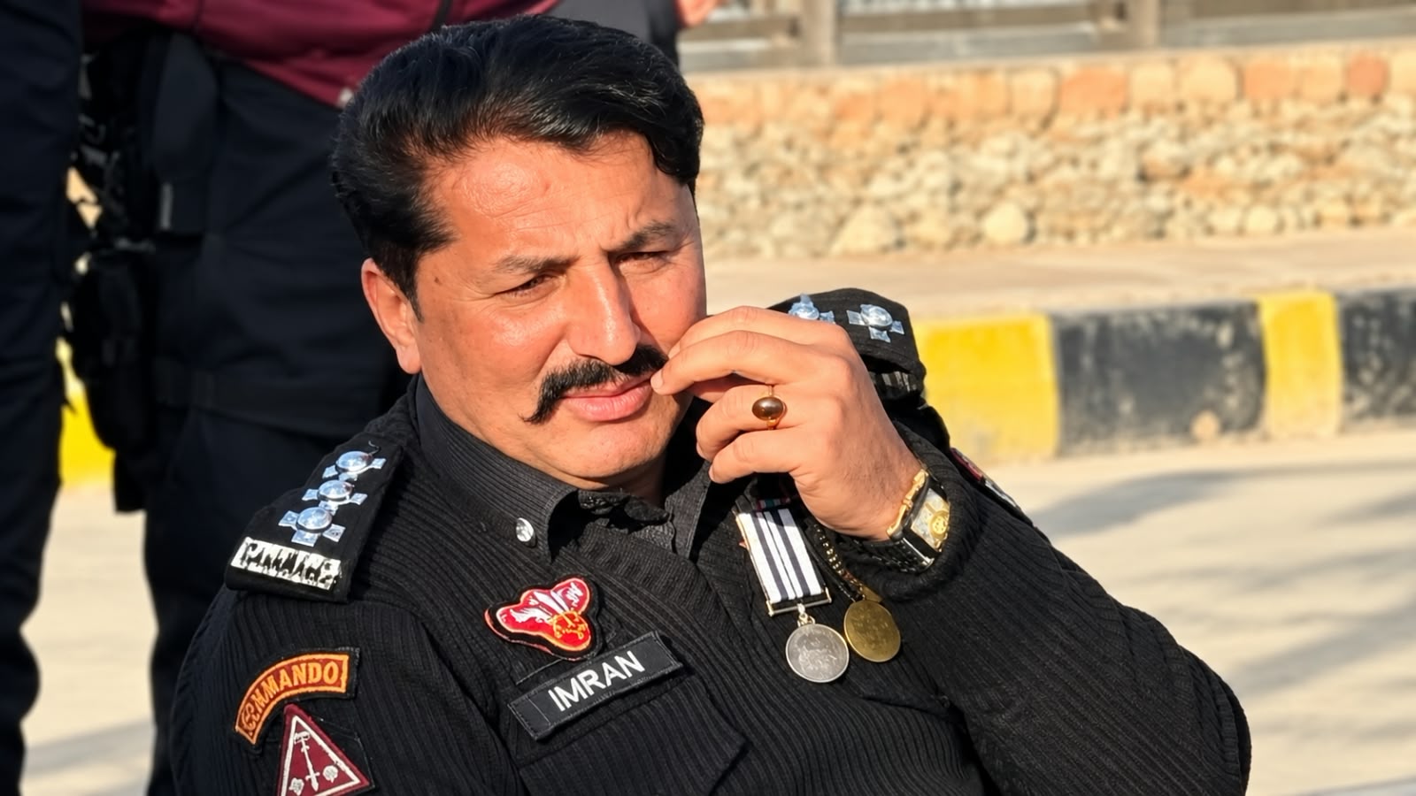 ctd-dsp-imranuddin-among-four-police-personnel-martyred-in-karak