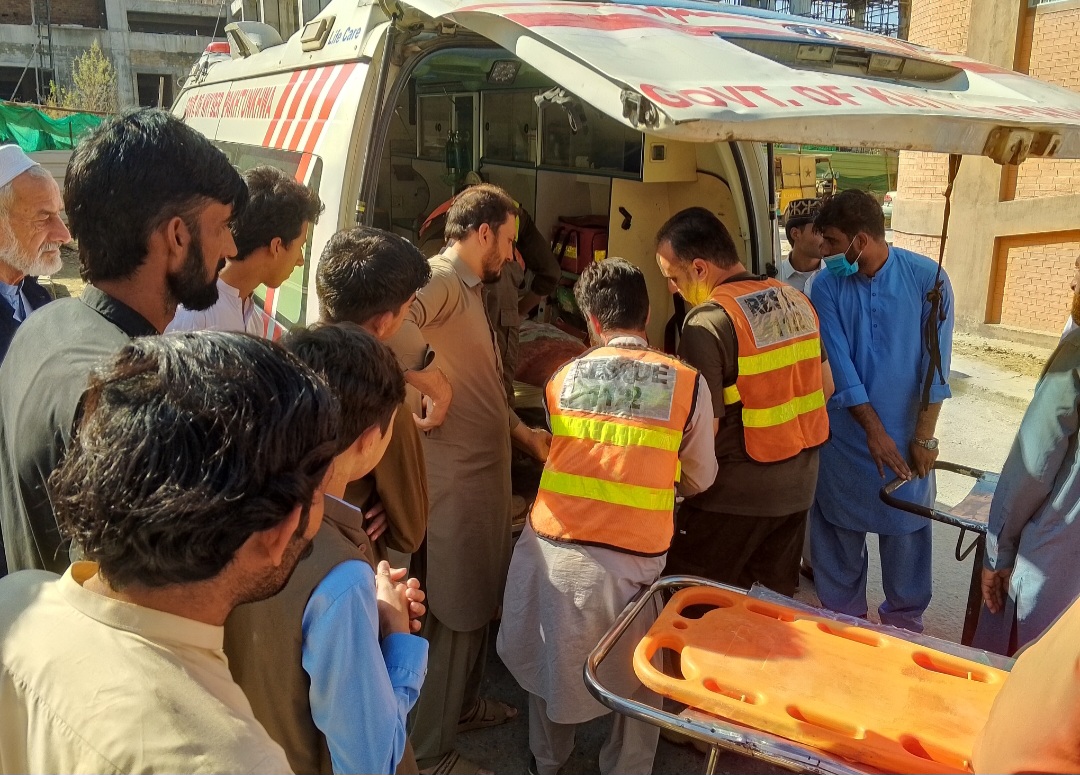 six-killed-seven-injured-as-passenger-van-overturns-in-buner