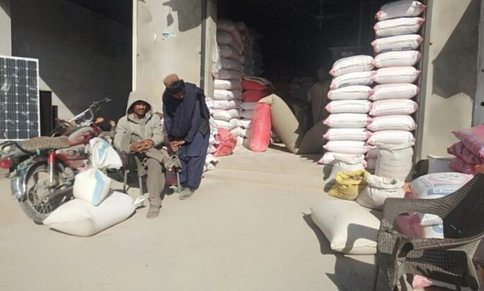 Flood affected people of Balochistan are facing flour crisis and facing it difficult to afford the staple commodity.