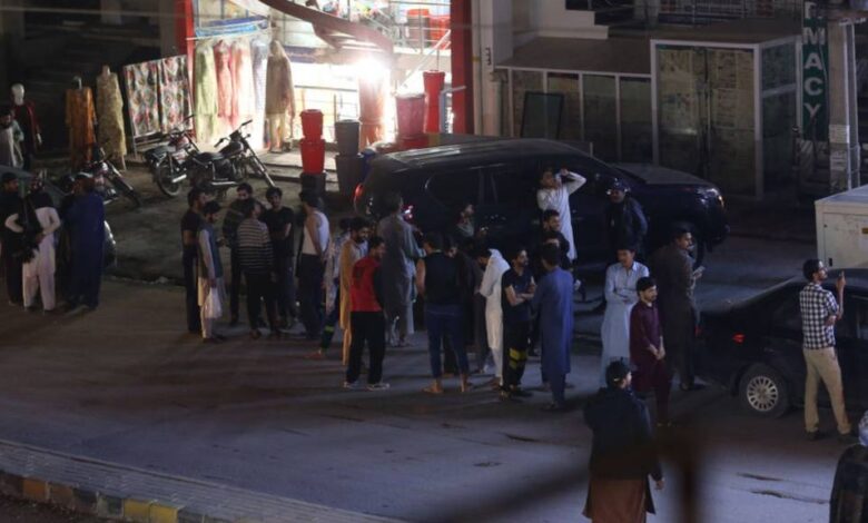 at-least-12-people-die-as-powerful-earthquake-jolts-pakistan-afghanistan