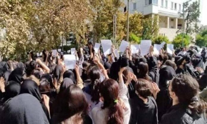 Peshawar-Students Protest Takeover Threat to Women's Commerce College