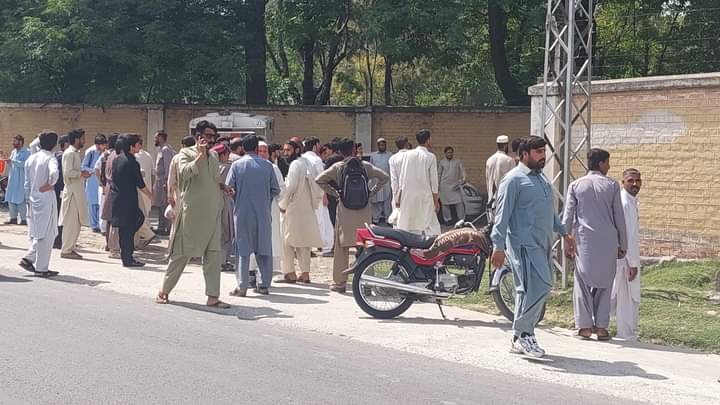 swat-school-shooting-claims-students-life-injures-six