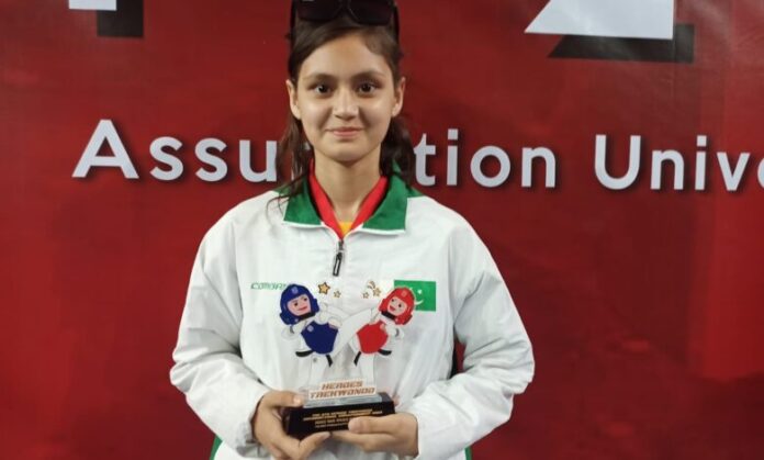 Ayesha-Ayaz-wins-Three Medals in Taekwondo Championship
