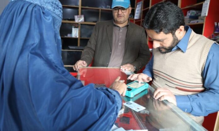 Cash-distribution-in-Quetta_02-780x470