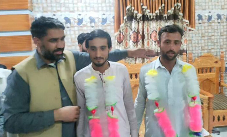 battagram-chairlift-heroes-rewarded-for-bravery