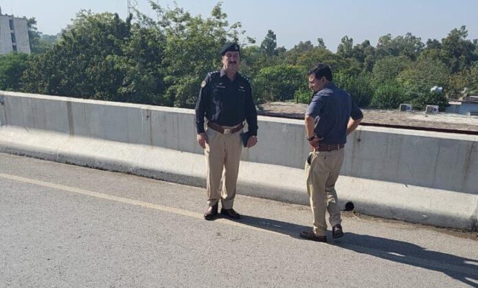 Student Fatally Shot in Daylight Robbery in Peshawar