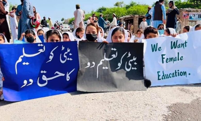 protest-erupts-in-shivah-against-attack-on-girls-school-in-north-waziristan