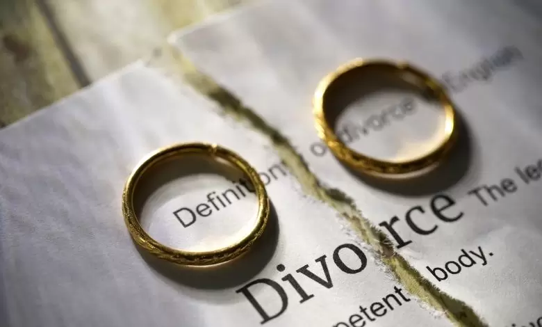 the-unfair-stigma-of-divorce-societys-double-standard-for-women